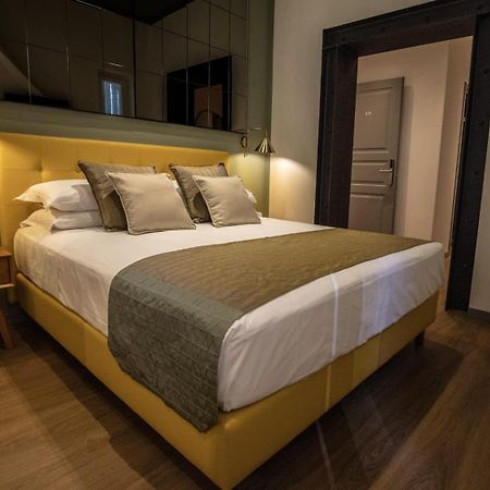 Trevi Monti House Hotel Рим Екстериор снимка