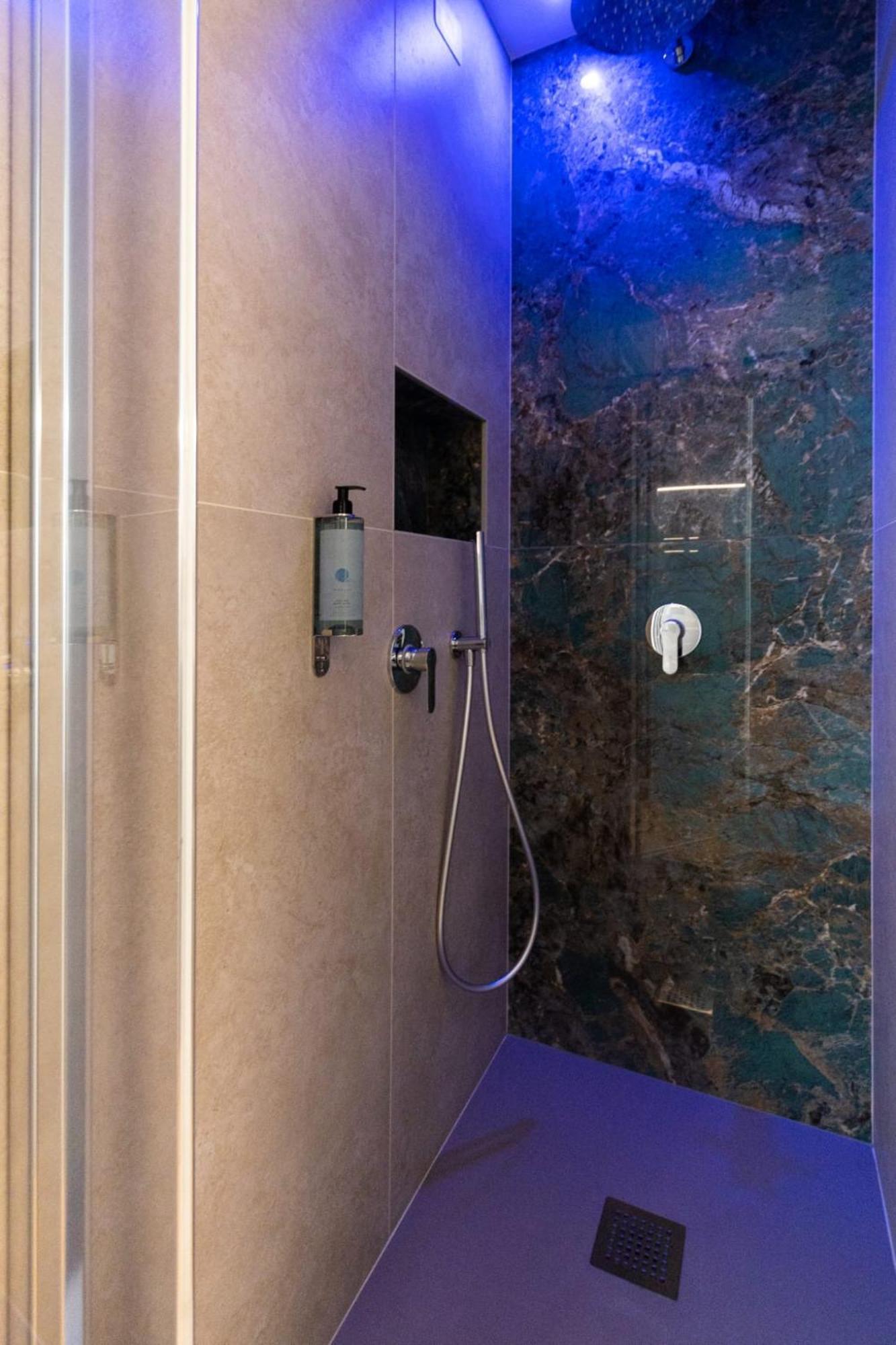 Trevi Monti House Hotel Рим Екстериор снимка