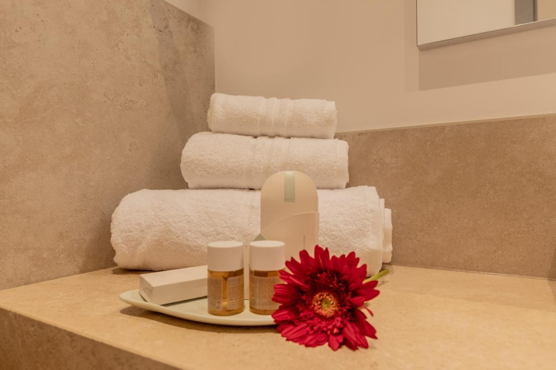 Trevi Monti House Hotel Рим Екстериор снимка