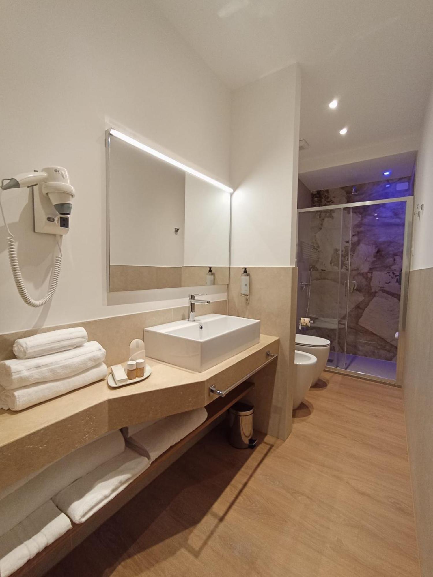 Trevi Monti House Hotel Рим Екстериор снимка