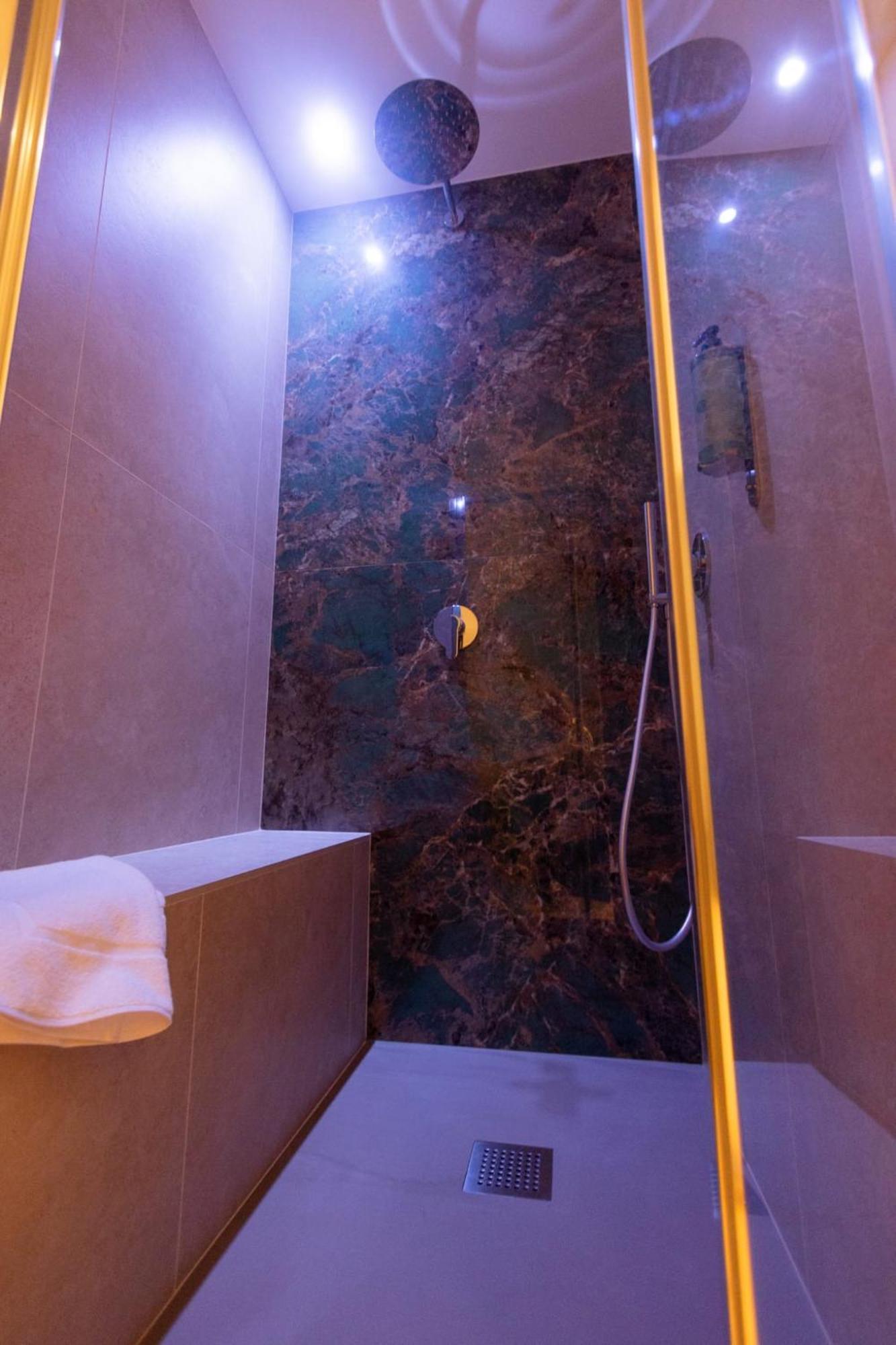 Trevi Monti House Hotel Рим Екстериор снимка