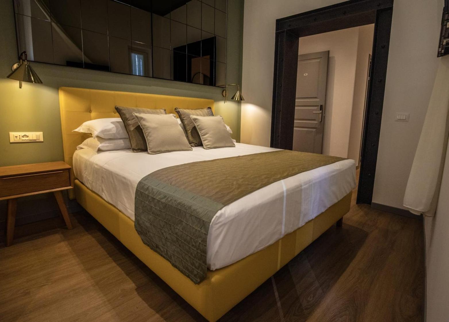 Trevi Monti House Hotel Рим Екстериор снимка