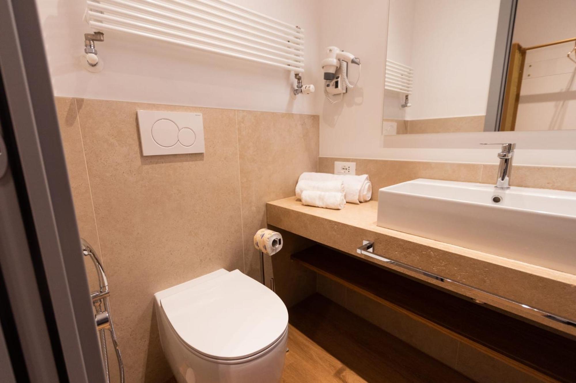 Trevi Monti House Hotel Рим Екстериор снимка